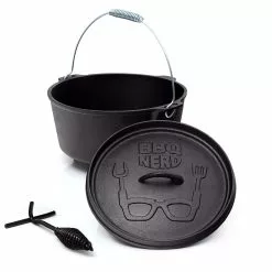 Null BBQ-Nerd© Dutch Oven "Starter" 3,1L Mit Ständer| Bereits Eingebrannt | Gusseisen Feuertopf, Bräter Mit Deckel Inkl. Deckelheber -Bartscher Verkäufe 91182d8b 8508 4979 bad8 89783573ae5b 2
