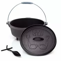Null BBQ-Nerd© Dutch Oven "Starter" 3,1L Mit Füßen | Bereits Eingebrannt | Gusseisen Feuertopf, Bräter Mit Deckel Inkl. Deckelheber -Bartscher Verkäufe 91b2a82f 7231 4235 9f77 3f421219aabe